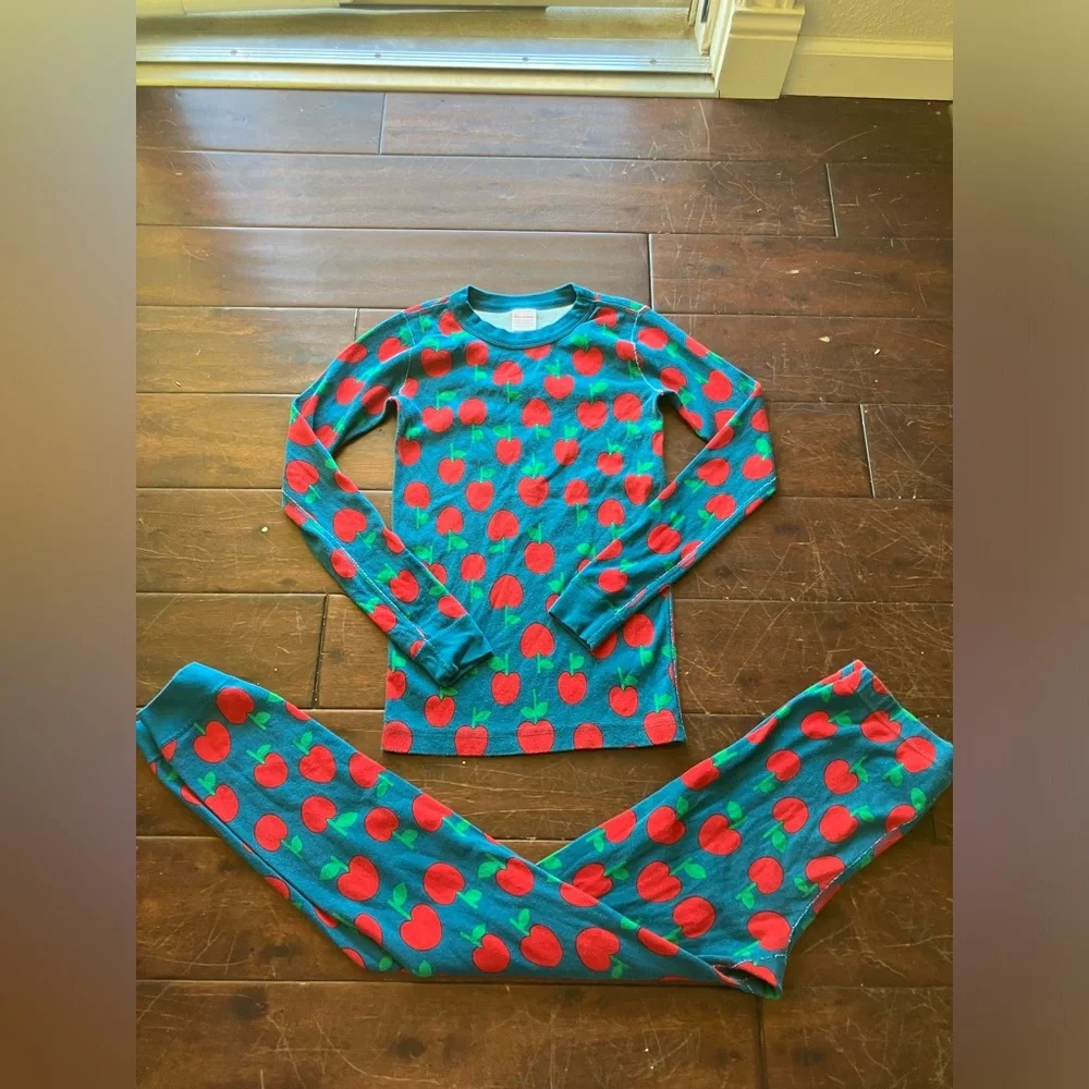 Hanna Andersson Apple Pajama Set 12